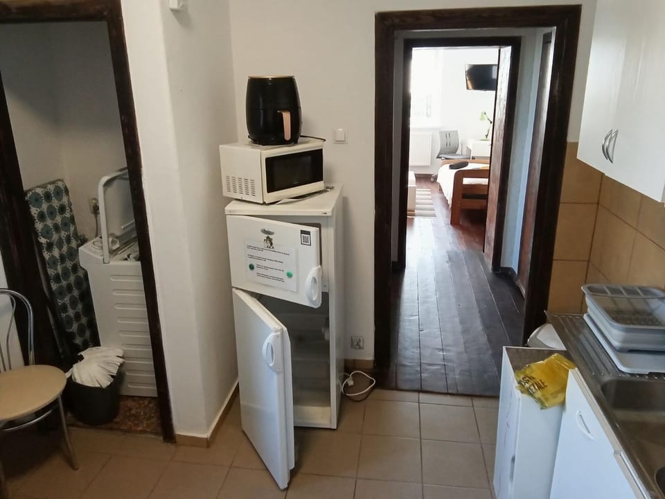 microwave, oven