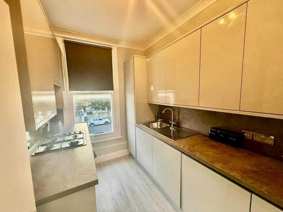Hove Coastal Retreat Apartment in Hove