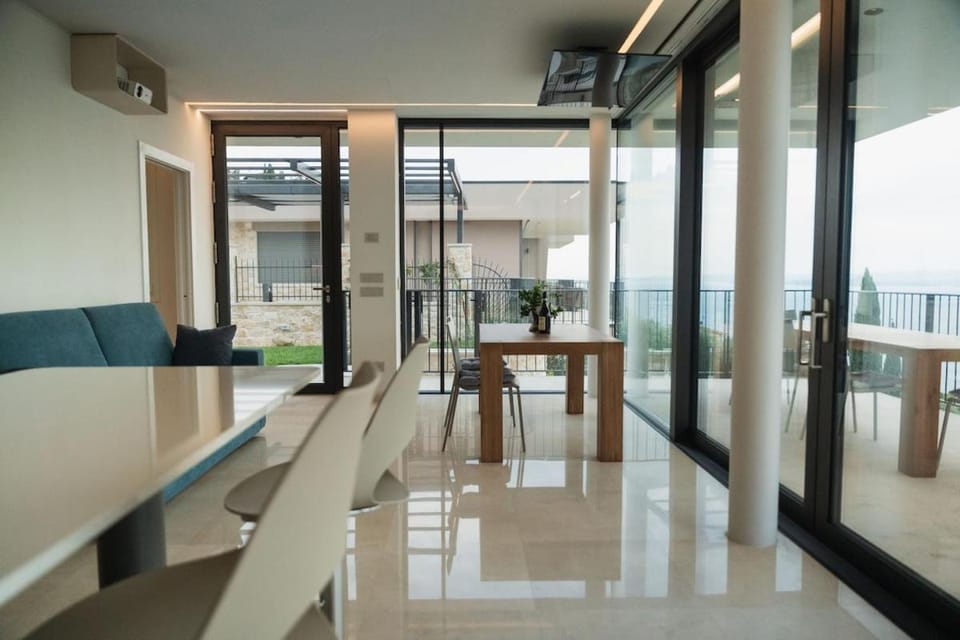 Villa Horizon Villa in Torri del Benaco