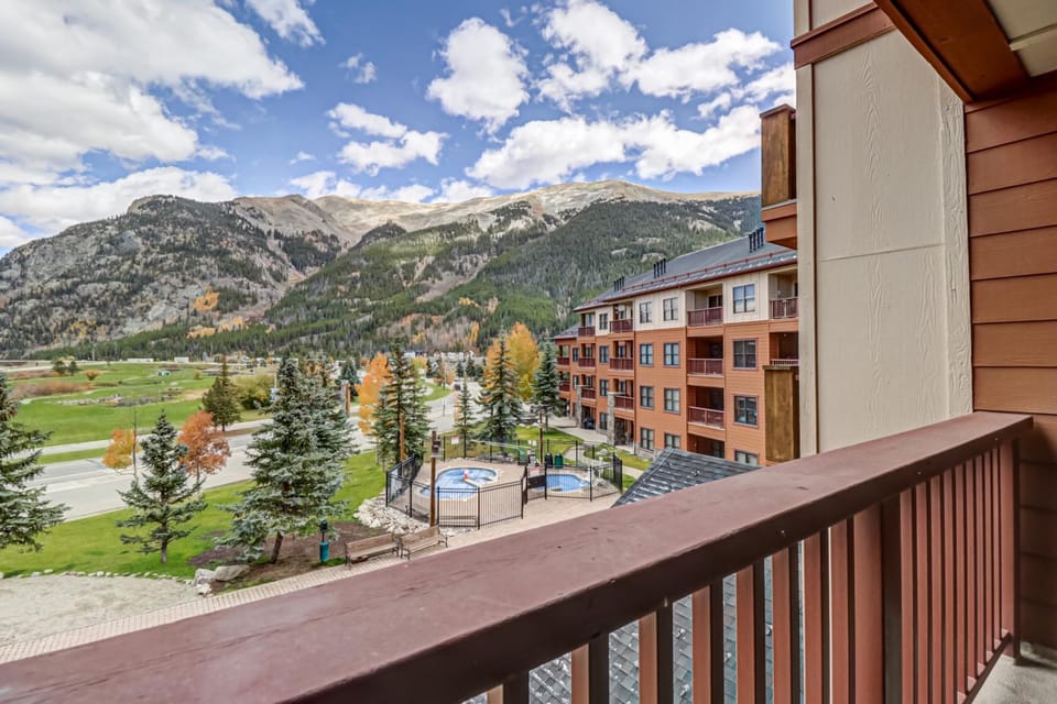CS321 Copper Springs Apartment in Summit County
