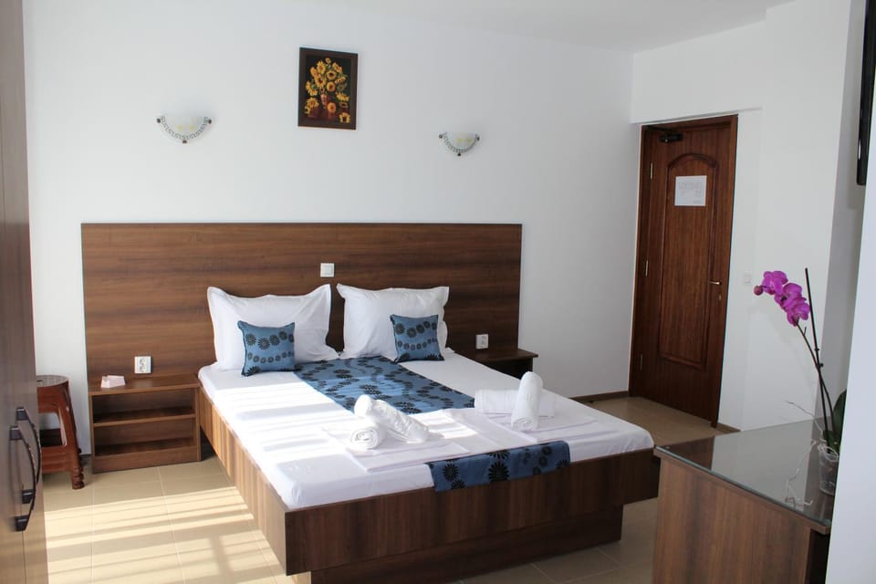 Bed, Decorative detail, Bedroom