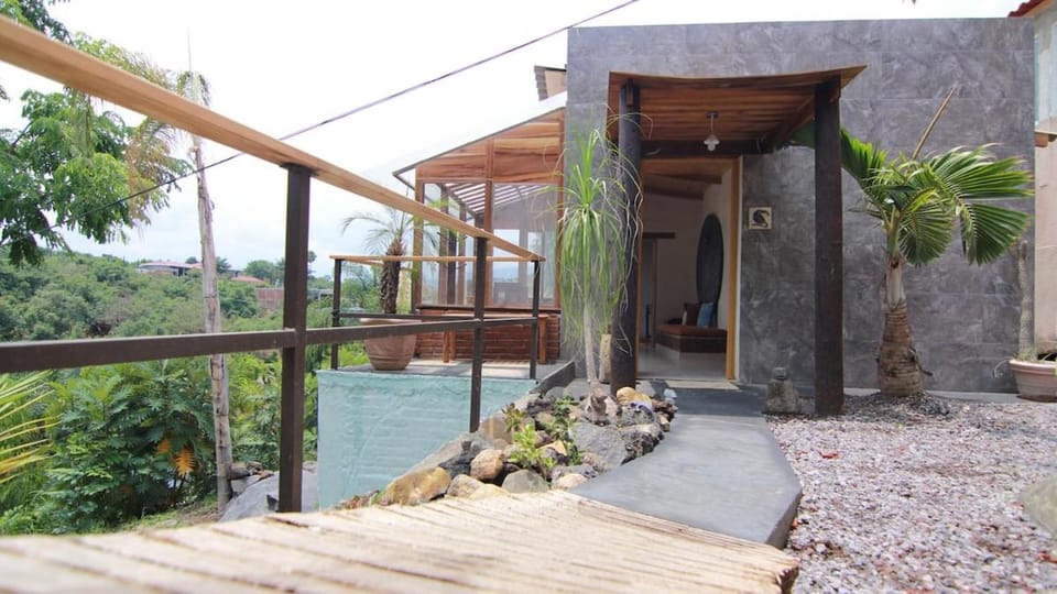 Pine House, Sculpture Garden by the River Apartment in State of Michoacán