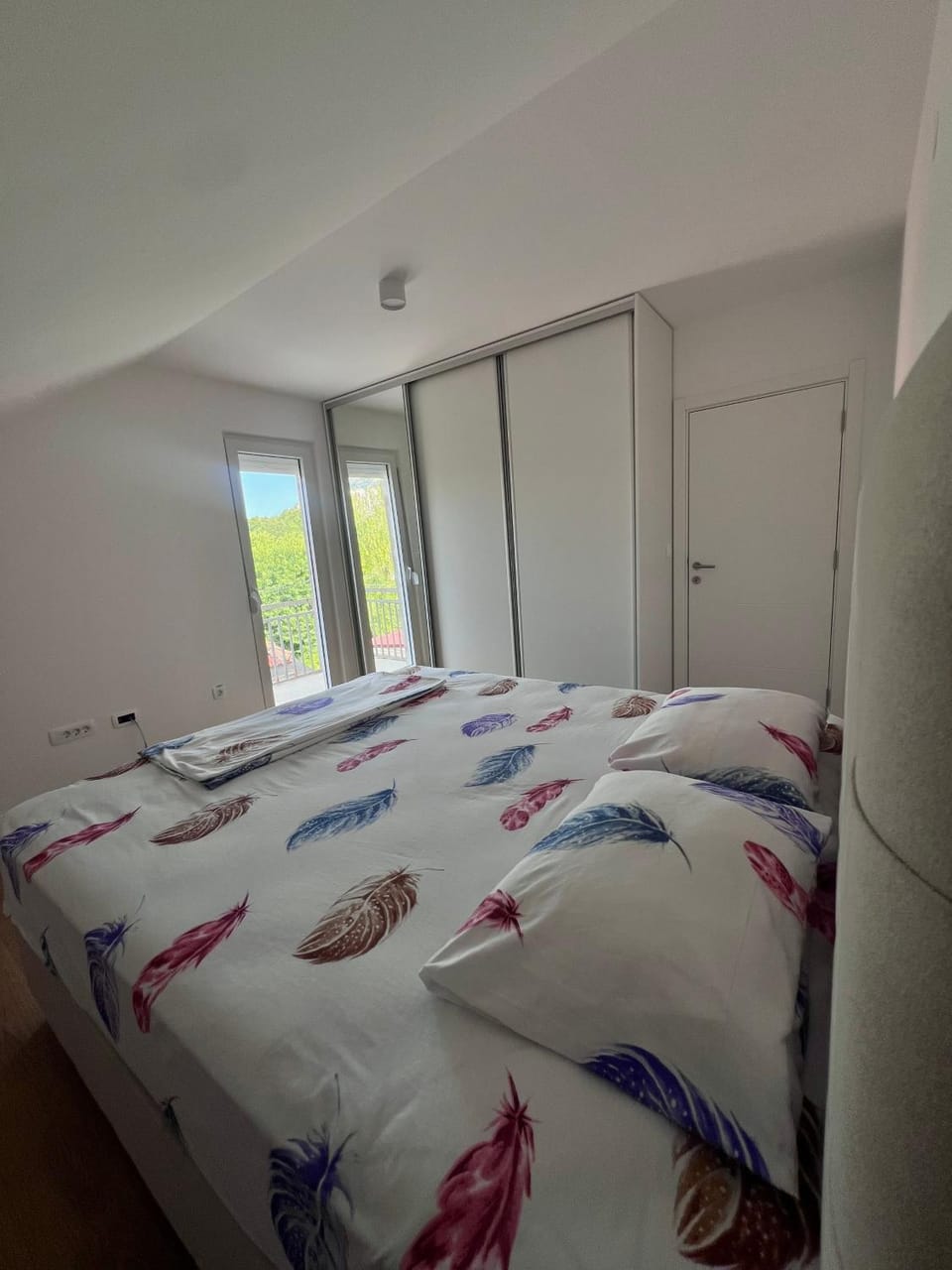 Bed, Photo of the whole room, Bedroom, wardrobe