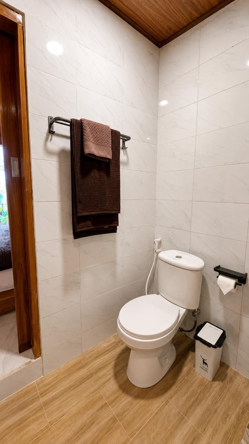 Bathroom, towels