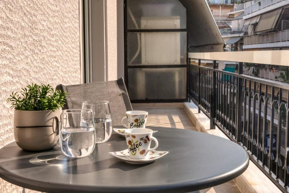 The Athenian Hub 2BR, 3 Minutes to Metro Apartment in Athens