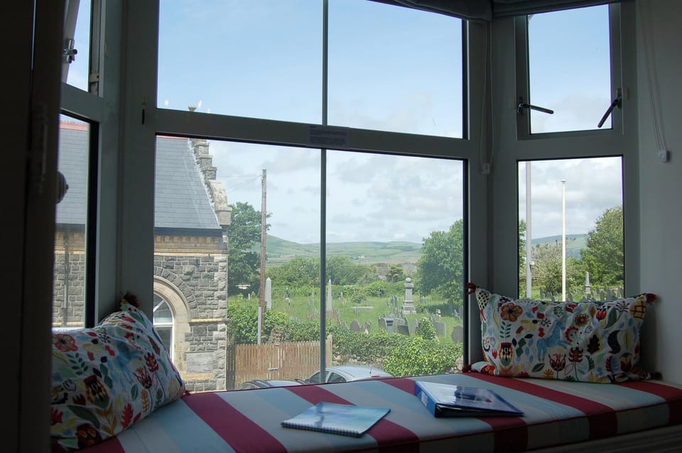 Saint Cadfans Lodge Bed and Breakfast in Wales