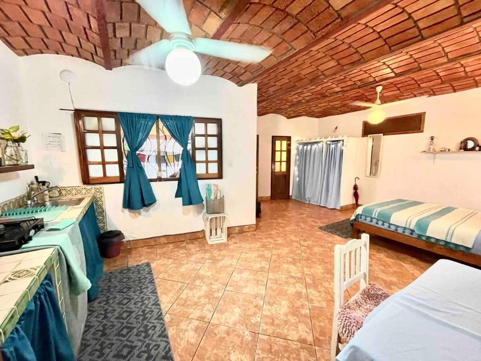 Bed, Kitchen or kitchenette, Photo of the whole room, Bedroom