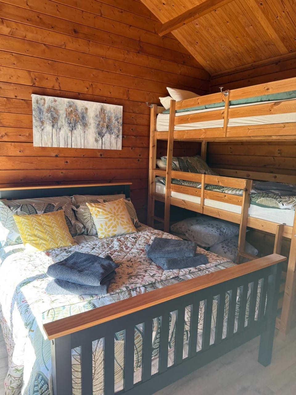 Bed, Bedroom, bunk bed