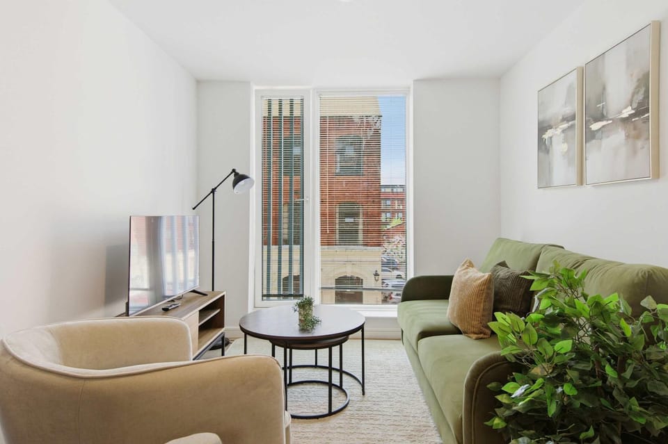 Contemporary 1 Bed Apartment in Central Birmingham Apartment in Birmingham