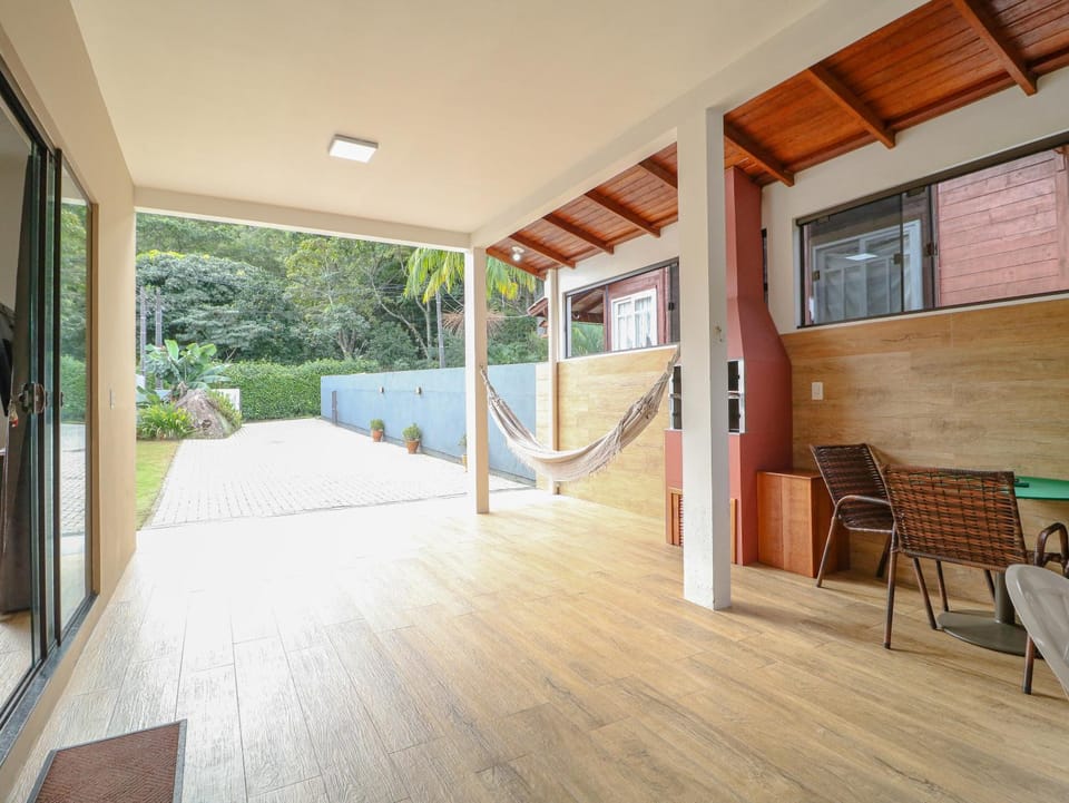 Patio, BBQ facilities, Balcony/Terrace