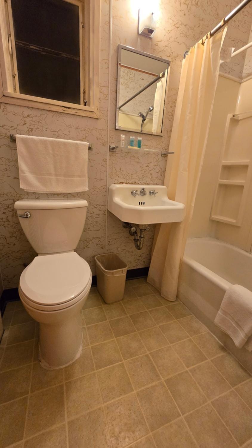 Bathroom, Bath