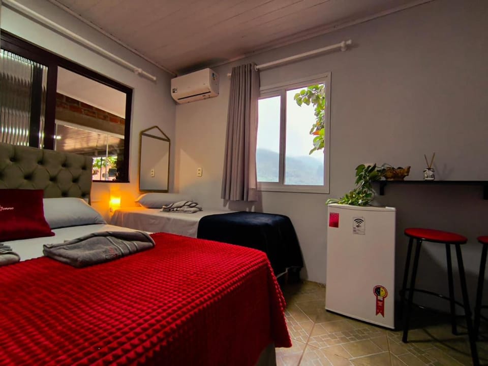 Pousada Viaduto 13, na Rota do Cristo Vacation rental in State of Santa Catarina