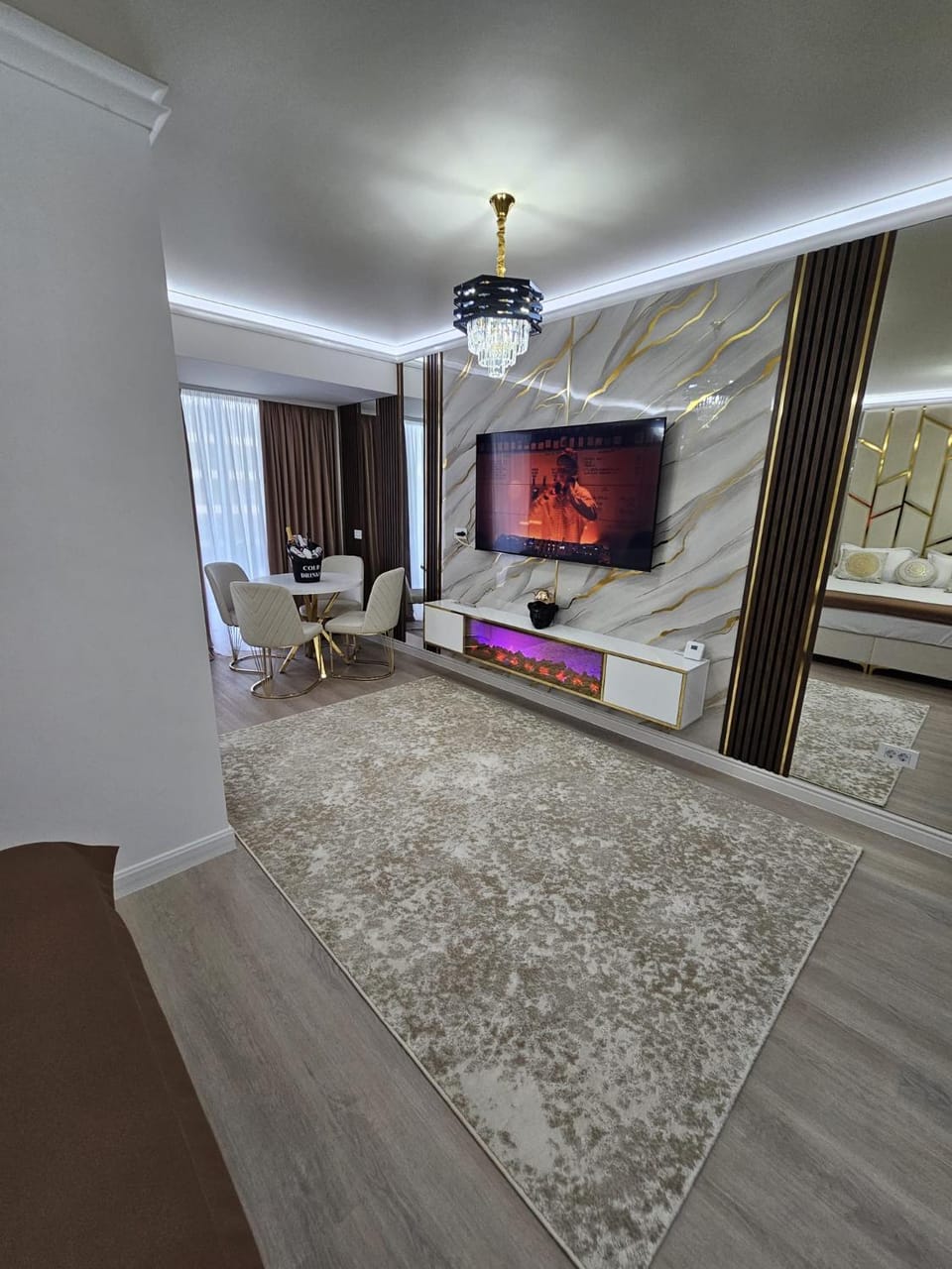White Titanic Luxury Apartment hotel in Constanța County