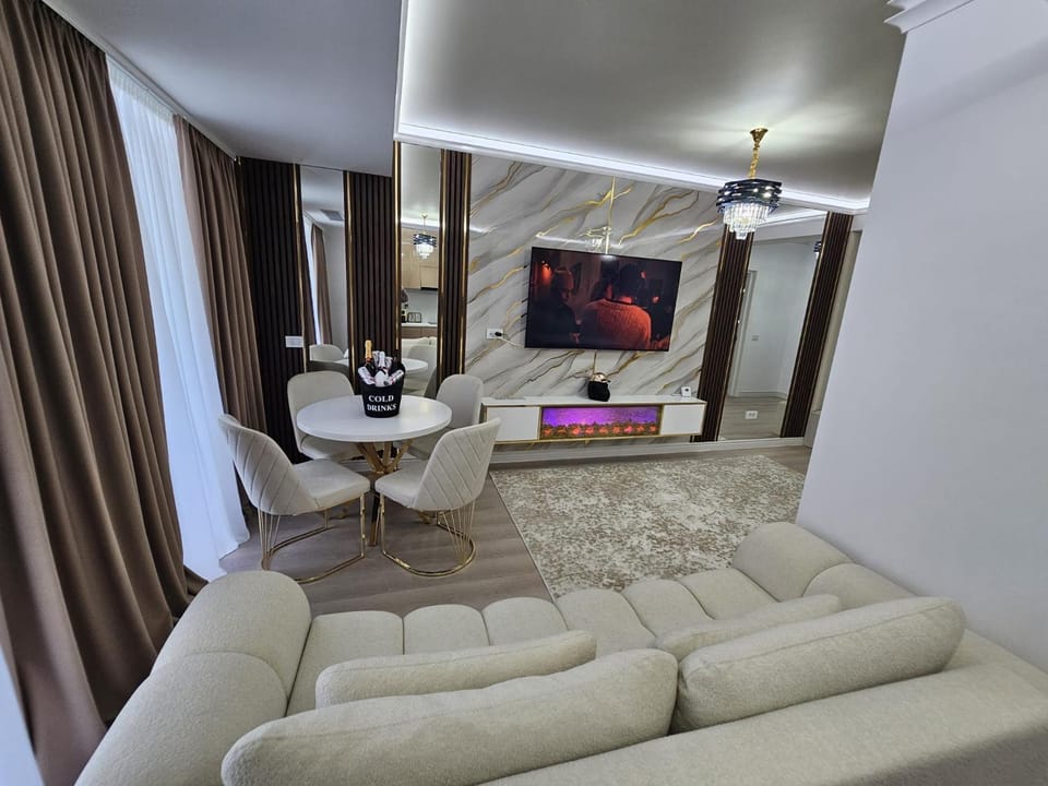 White Titanic Luxury Apartment hotel in Constanța County