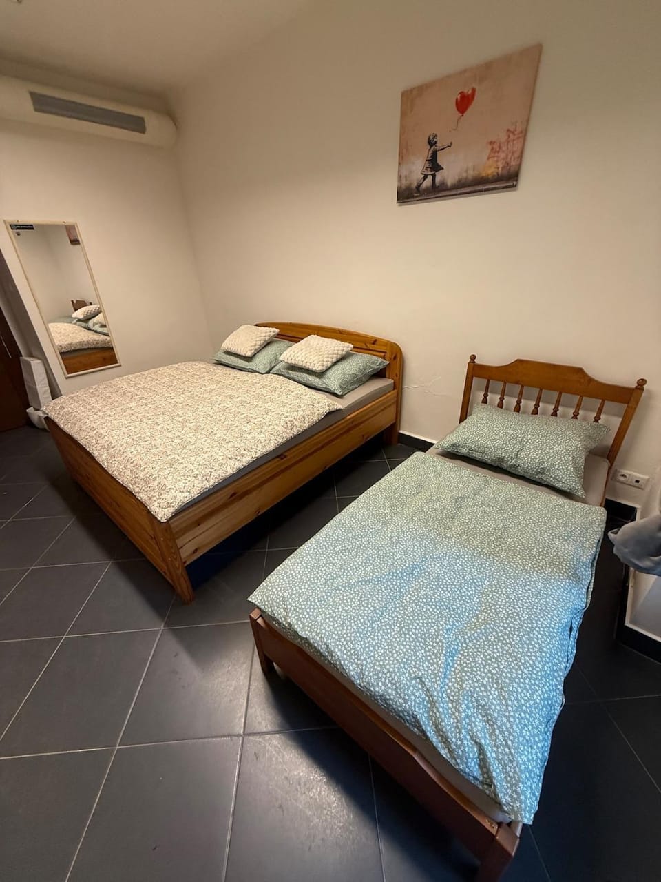 Spacious Apartment 115m2 Near City Center & Parks Apartment in Prague