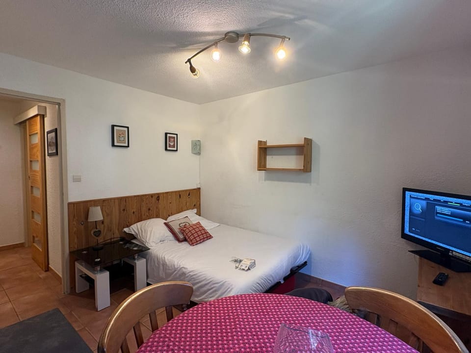 Studio Valbel Apartment in Provence-Alpes-Côte d'Azur