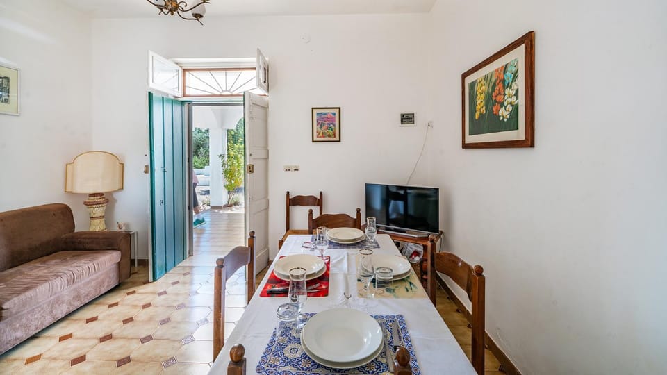 Casedda Gelsomino by Rentbeat Villa in Province of Taranto