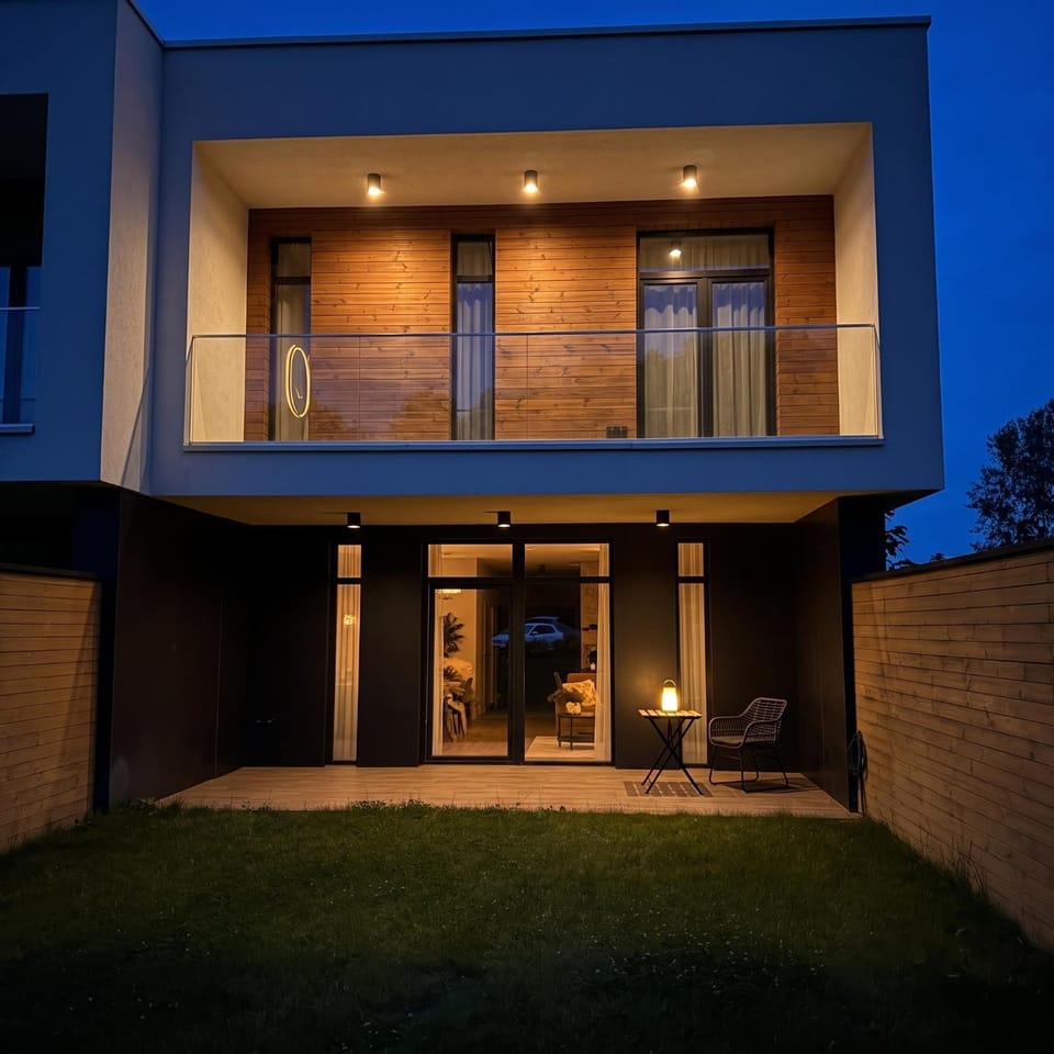 Property building, Night