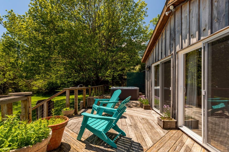 Wildcat Mountain Cabin - Private Views with Hot Tub Cabin in Hudson Valley