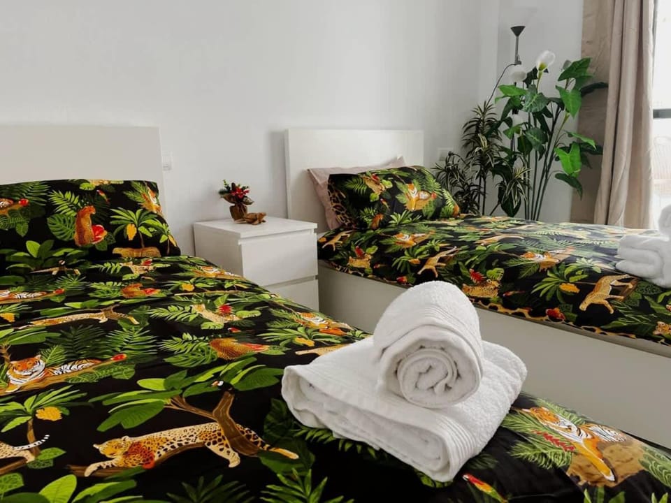 2 Bed Apartment Huge Terrace & Pool Apartment in Benalmadena