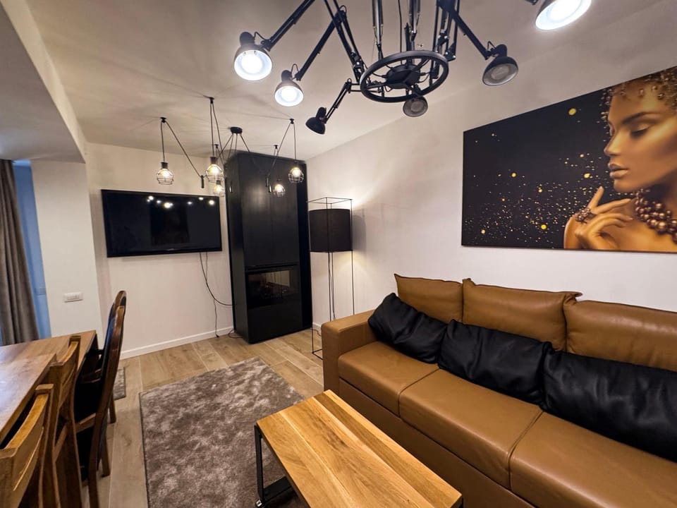 TV and multimedia, Living room, fireplace