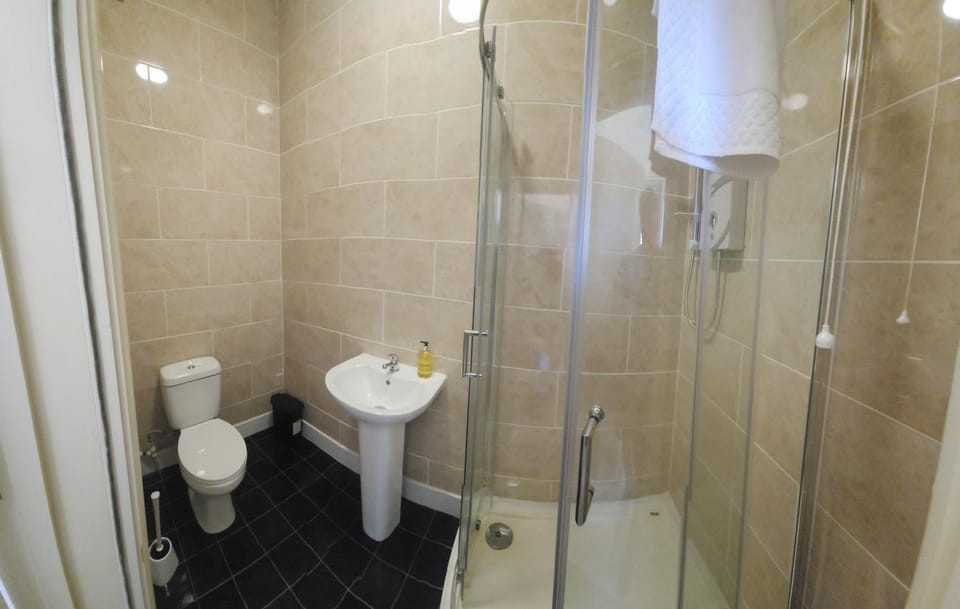 22PWT04 - 1 bed 1st Floor with sea view Apartment in Scarborough