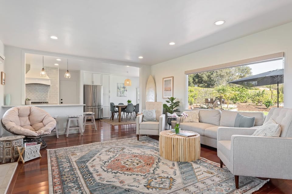 Bella Luna House in Toro Canyon