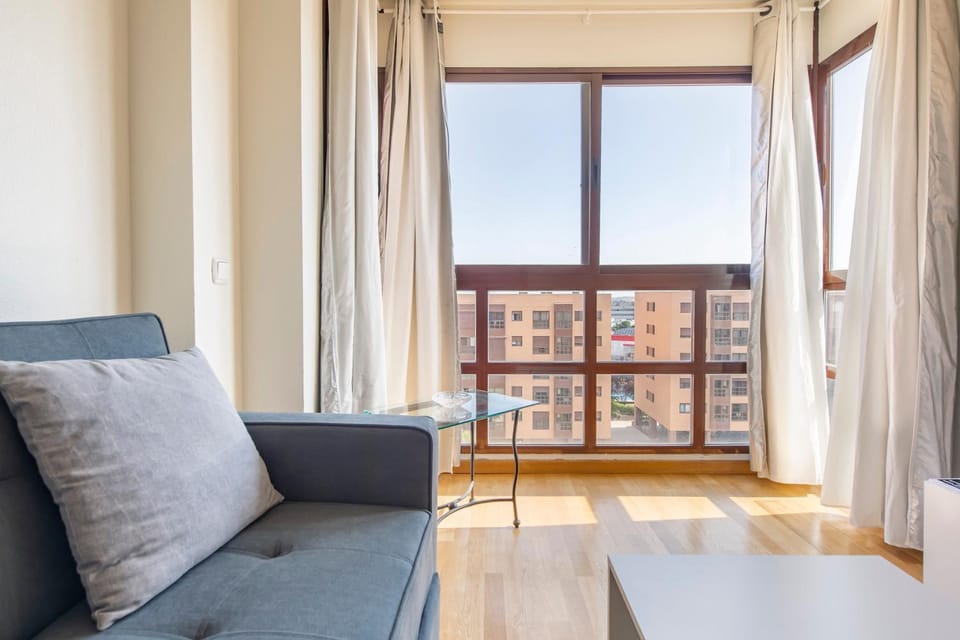 Bed, Living room