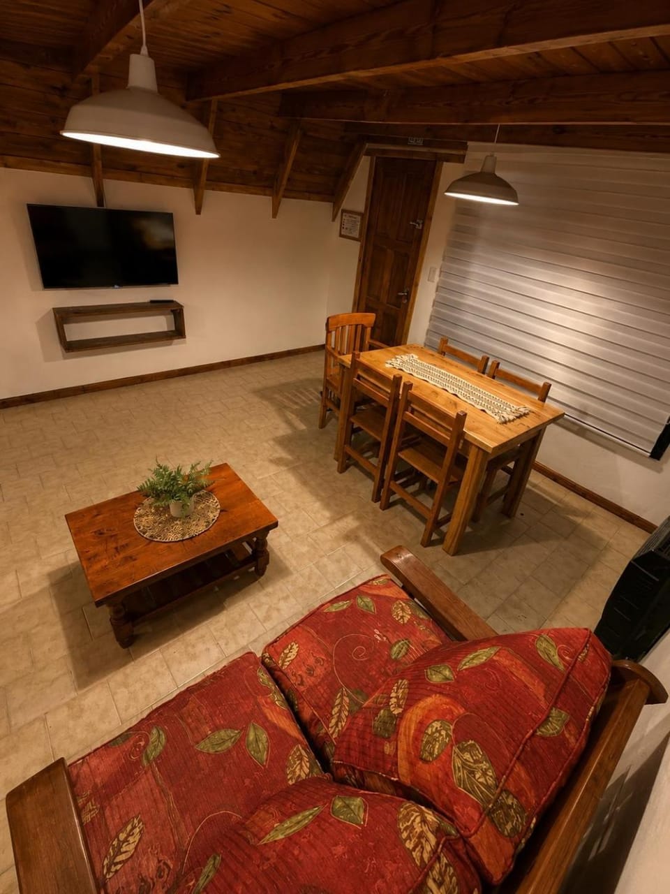 TV and multimedia, Living room, Dining area