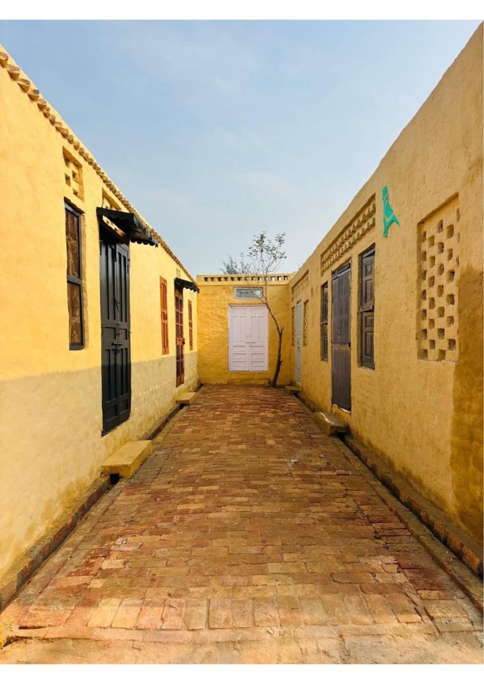 Destination Of Art-Best Photography Place In Fatehgarh Villa in Punjab, India