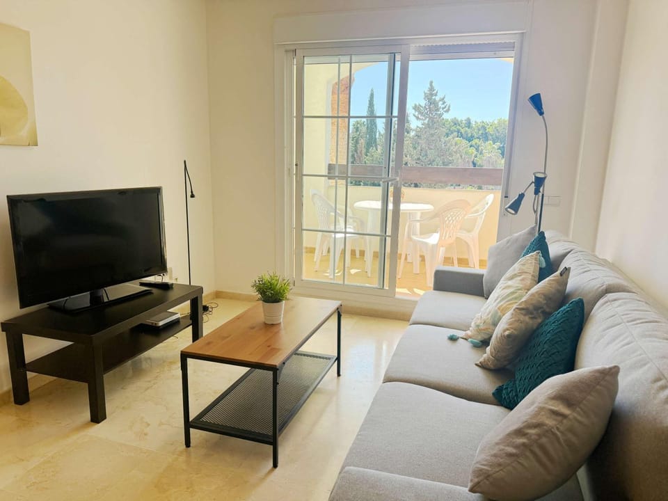 Family Favourite Pool and 2 Car Parking Apartment in Benalmadena