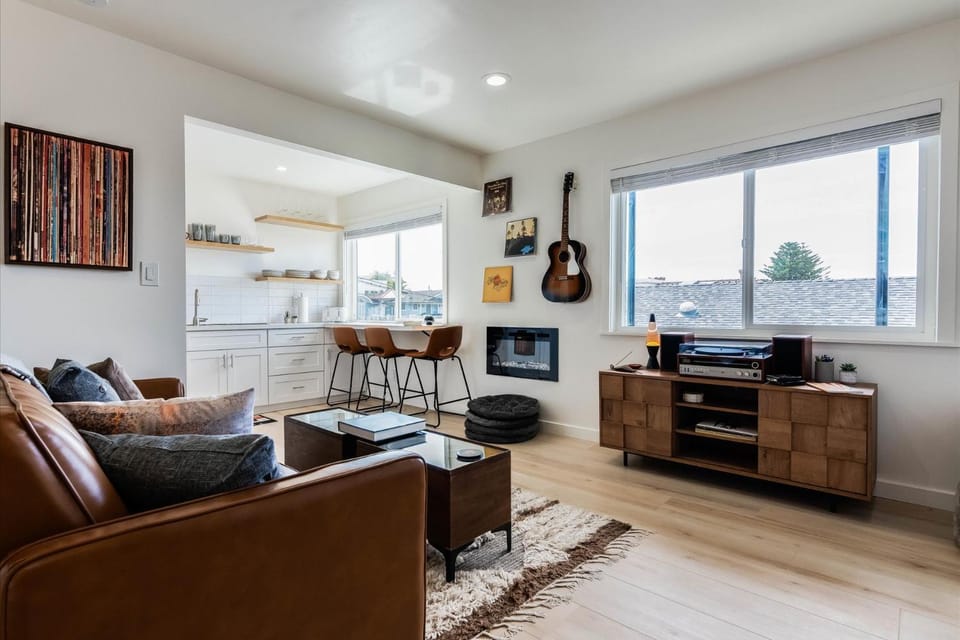 Hang Ten at the Studio House in Avila Beach