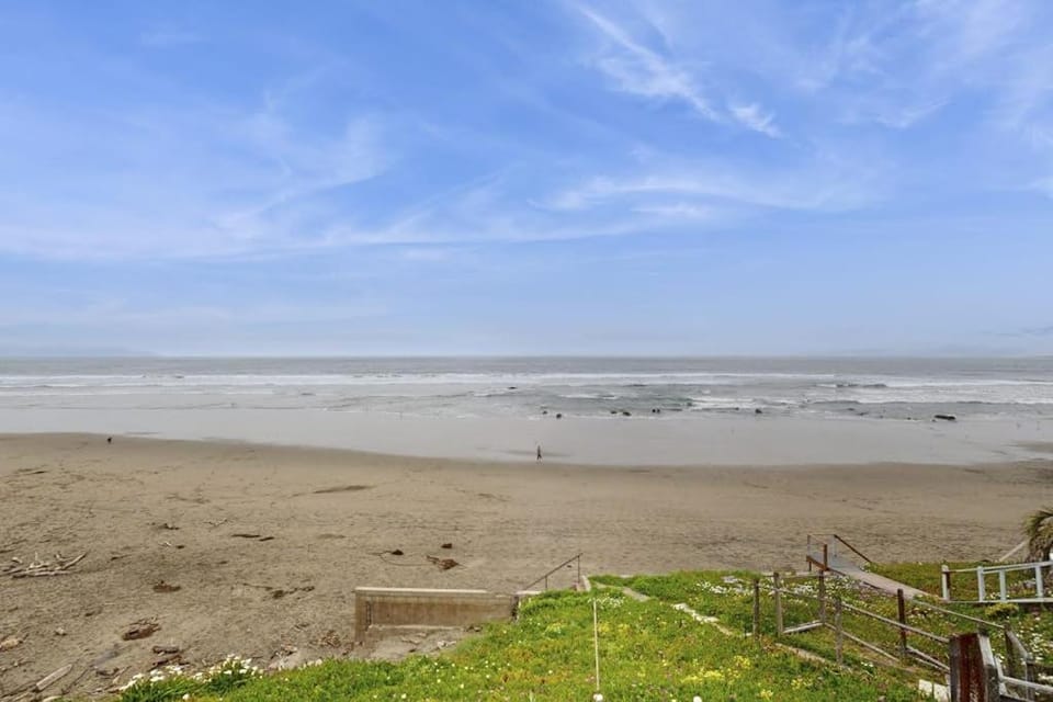 Nana's Vintage Beach House House in Cayucos