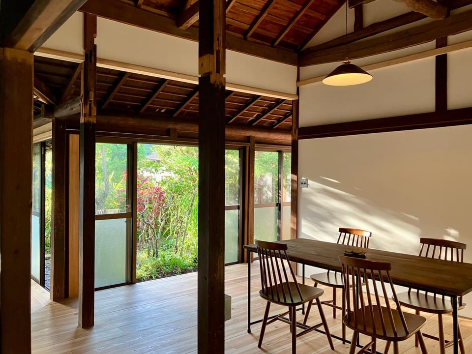 Dining area, Garden view