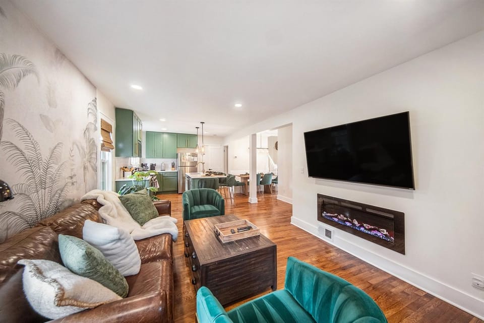 TV and multimedia, Living room, Seating area