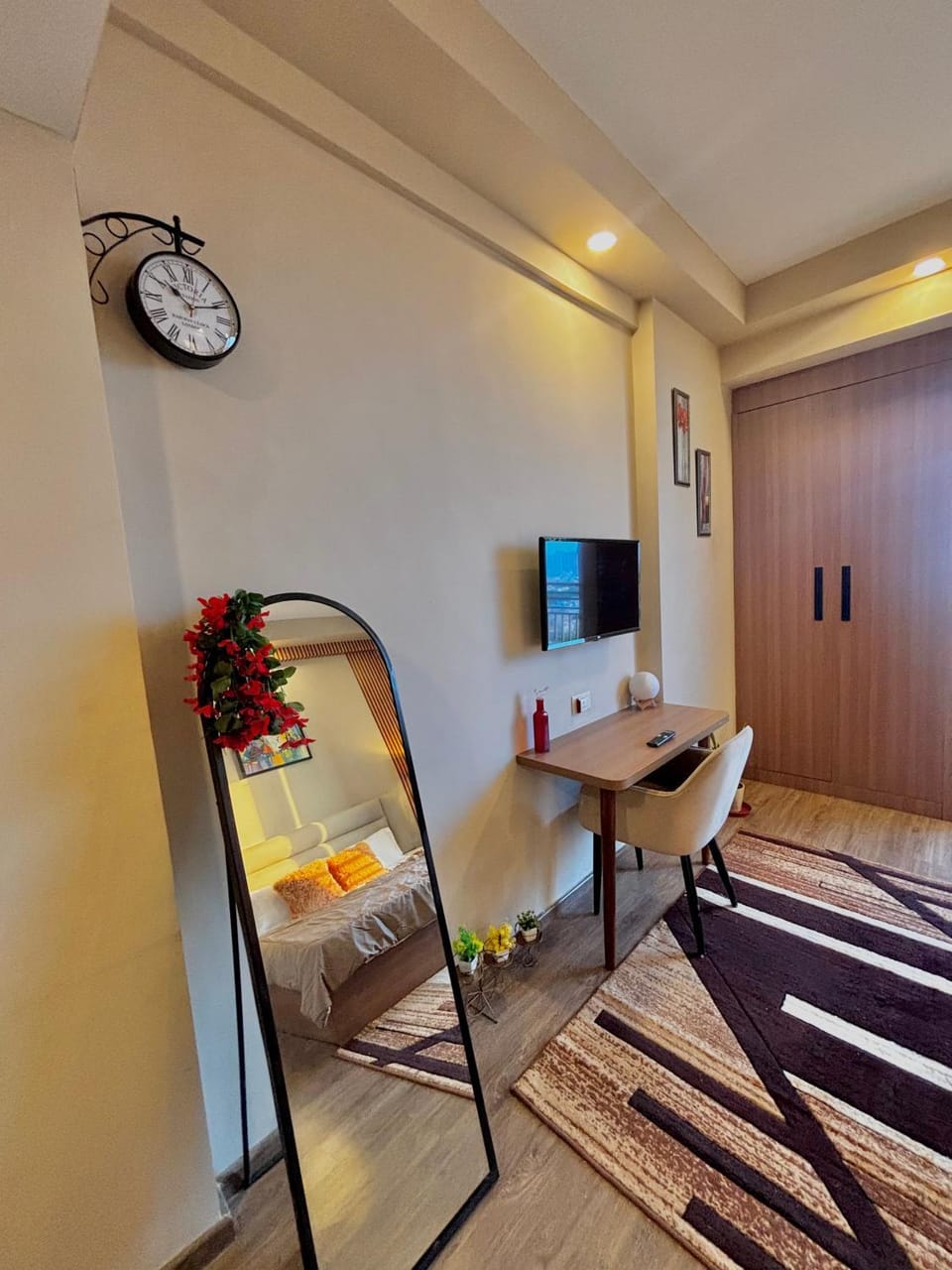 Apex Suites, Couple friendly, near expo mart Apartment in Uttar Pradesh