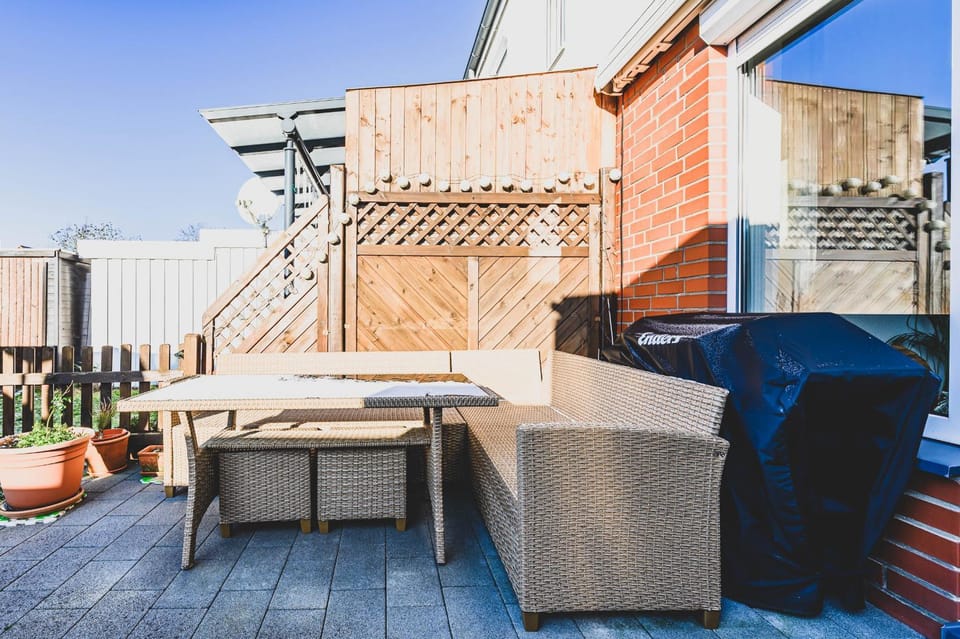 Balcony/Terrace, Garden view