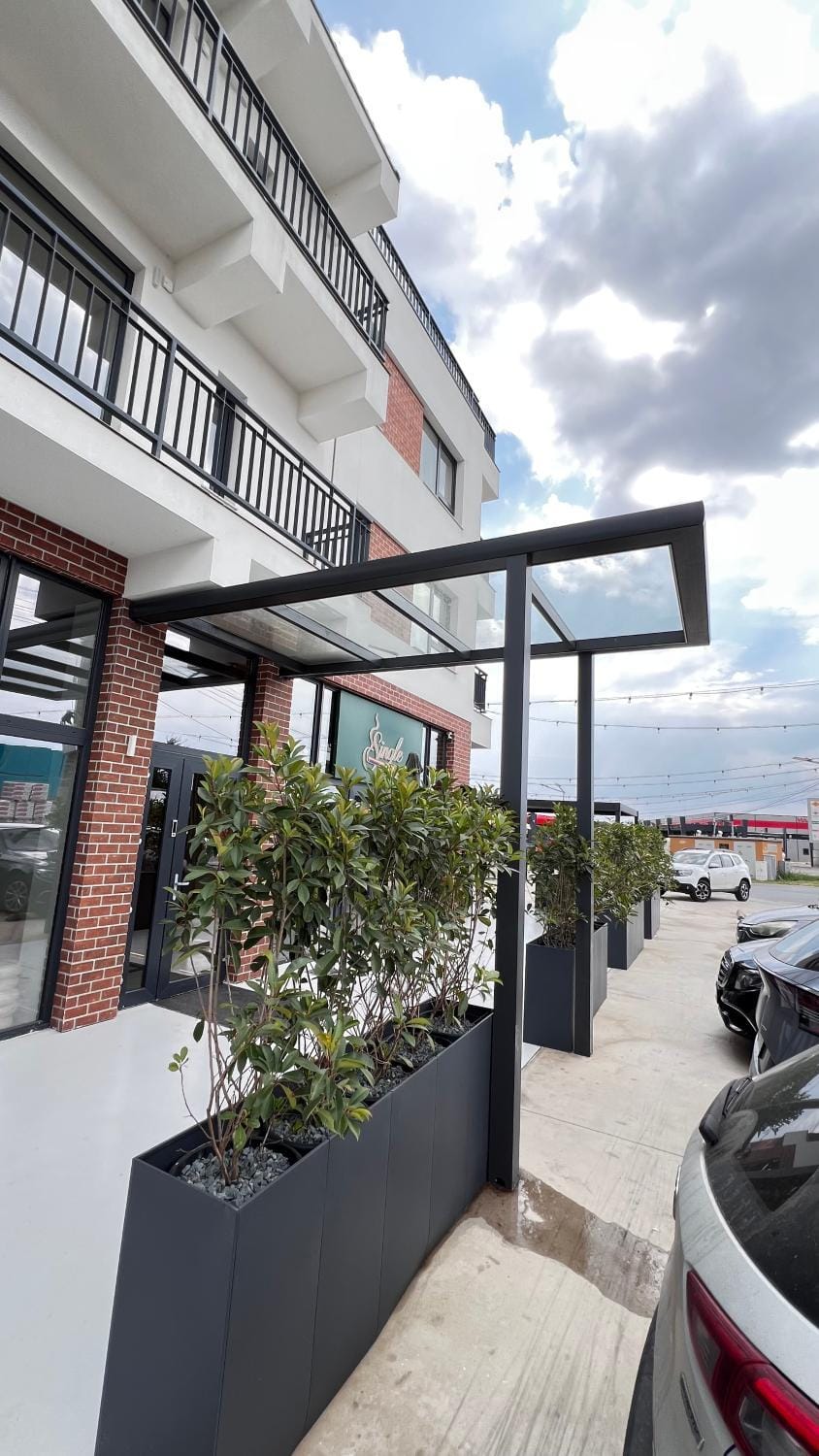 Property building, Day, Parking