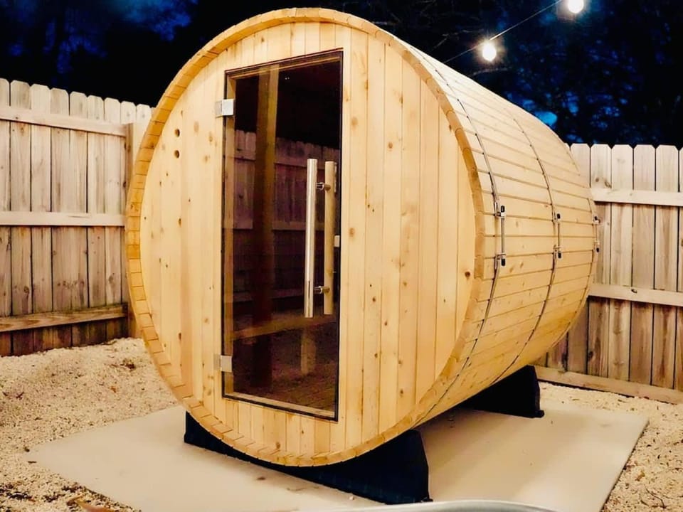 Venetian Pool Hot Tub Sauna and Cold Plunge House in Charlotte
