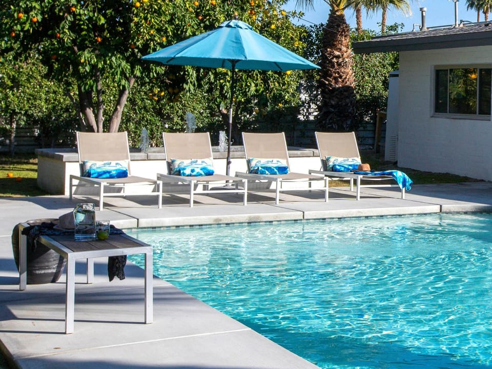 Iconic Midcentury Pool Home - Trousdale Lover House in Palm Springs