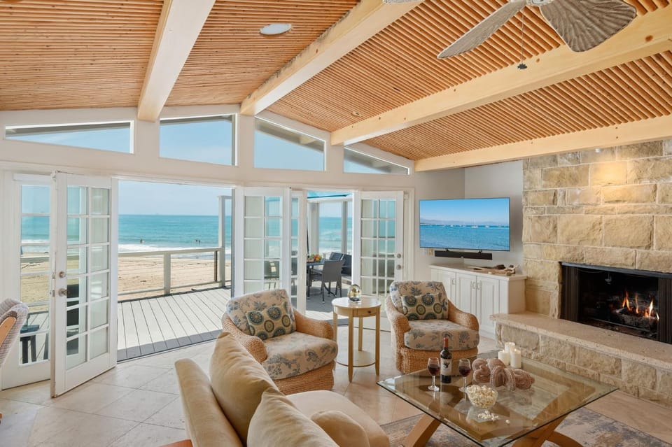 Padaro Sands House in Toro Canyon