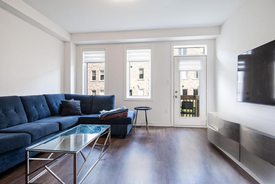 Modern Luxury Townhouse Apartment in Cambridge