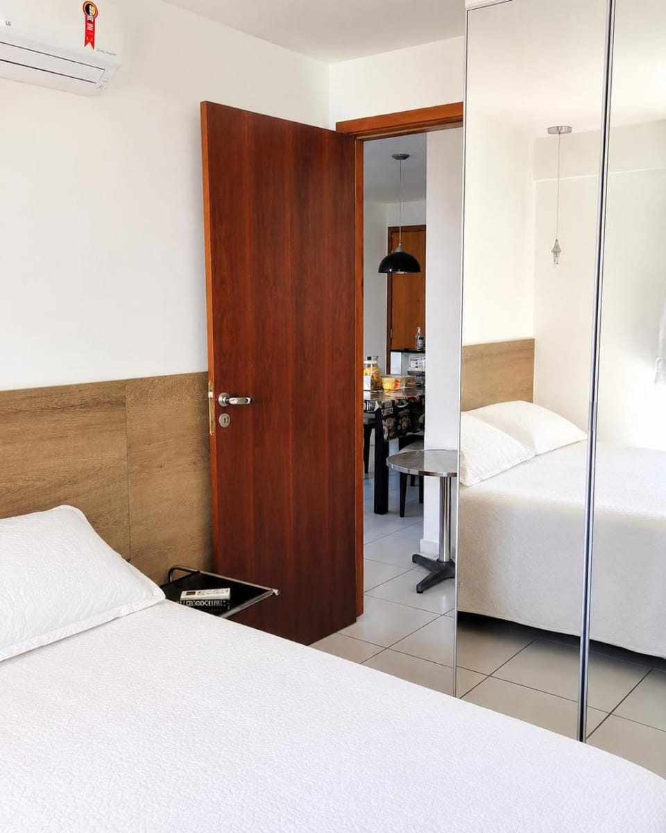 Apartamento Pé na Areia com 2 Quartos em Guaxuma Apartment in Maceió