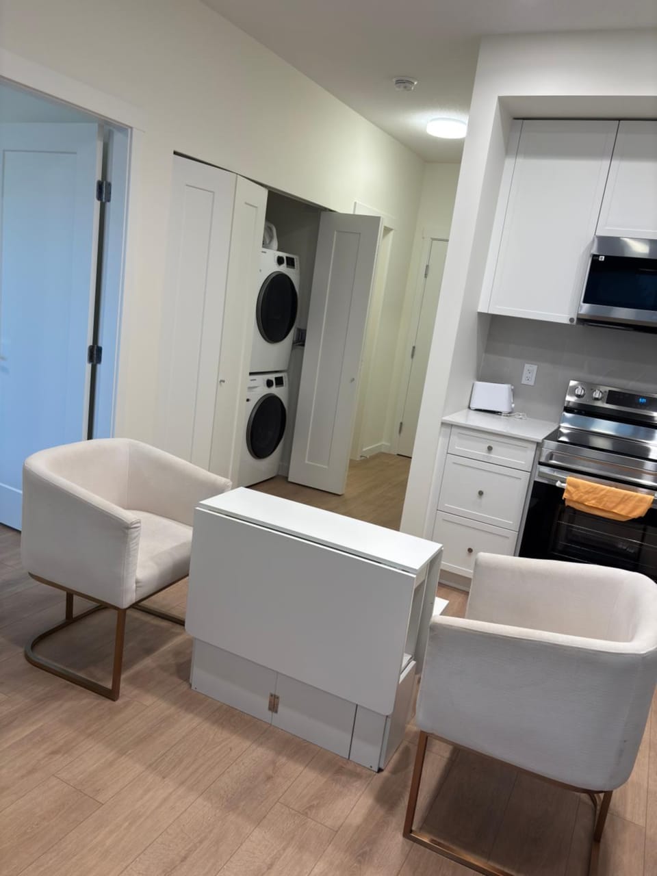Modern luxury Apartment in Surrey