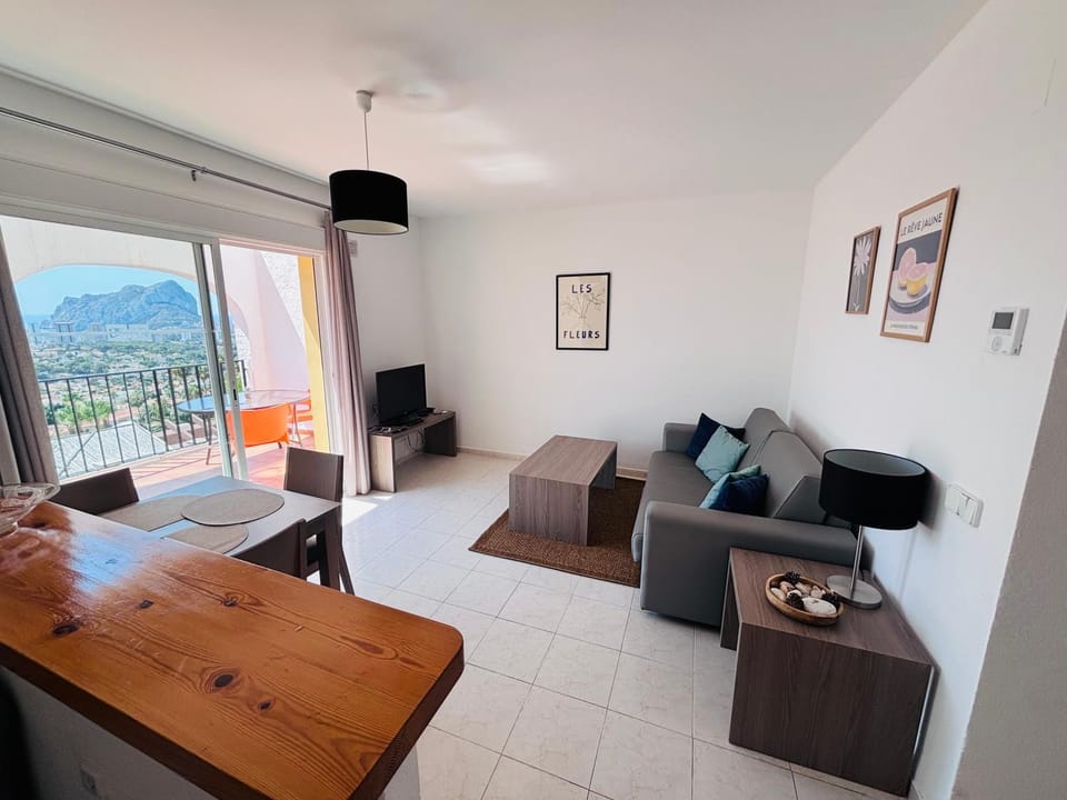 Calpiano Apartment -Imperial Park - Sea View, 6 Pools, Terrace Apartment in Calp