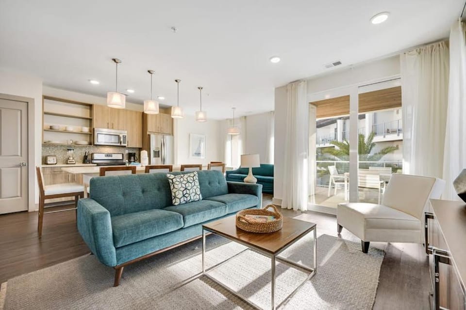 Third-floor luxury condo near beach with resort pool gym & EV chargers House in Inlet Beach