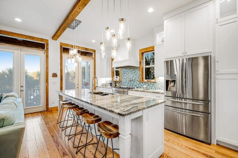 Relaxing Coastal Home Steps from Lagoon Pool House in Rosemary Beach