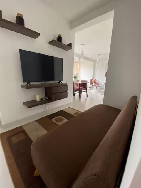 Apto Moderno & Amplio 3 hab - Piscina, BBQ y Balcón Compartir Guardar Apartment in Floridablanca