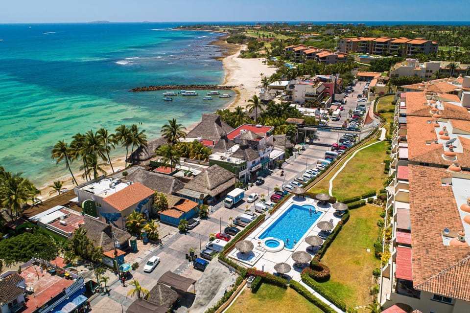 Casa Petosa - El Anclote | 2BR/2BA Punta Mita, ocean view, pool, beach access Apartment in Punta Mita
