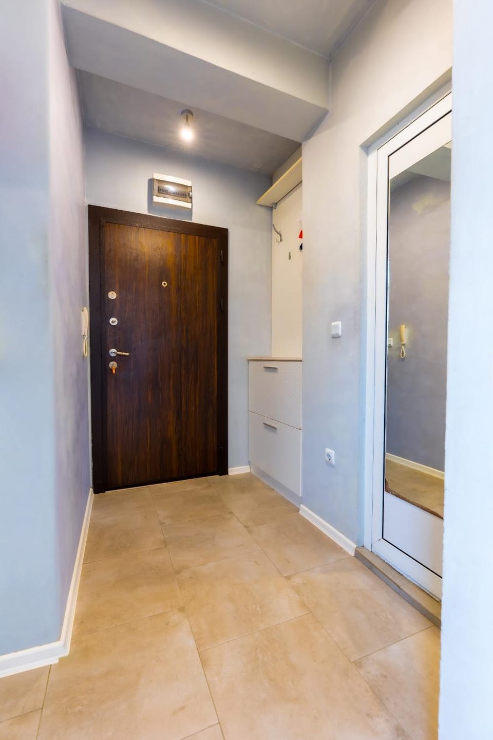 Property building, On site, wardrobe
